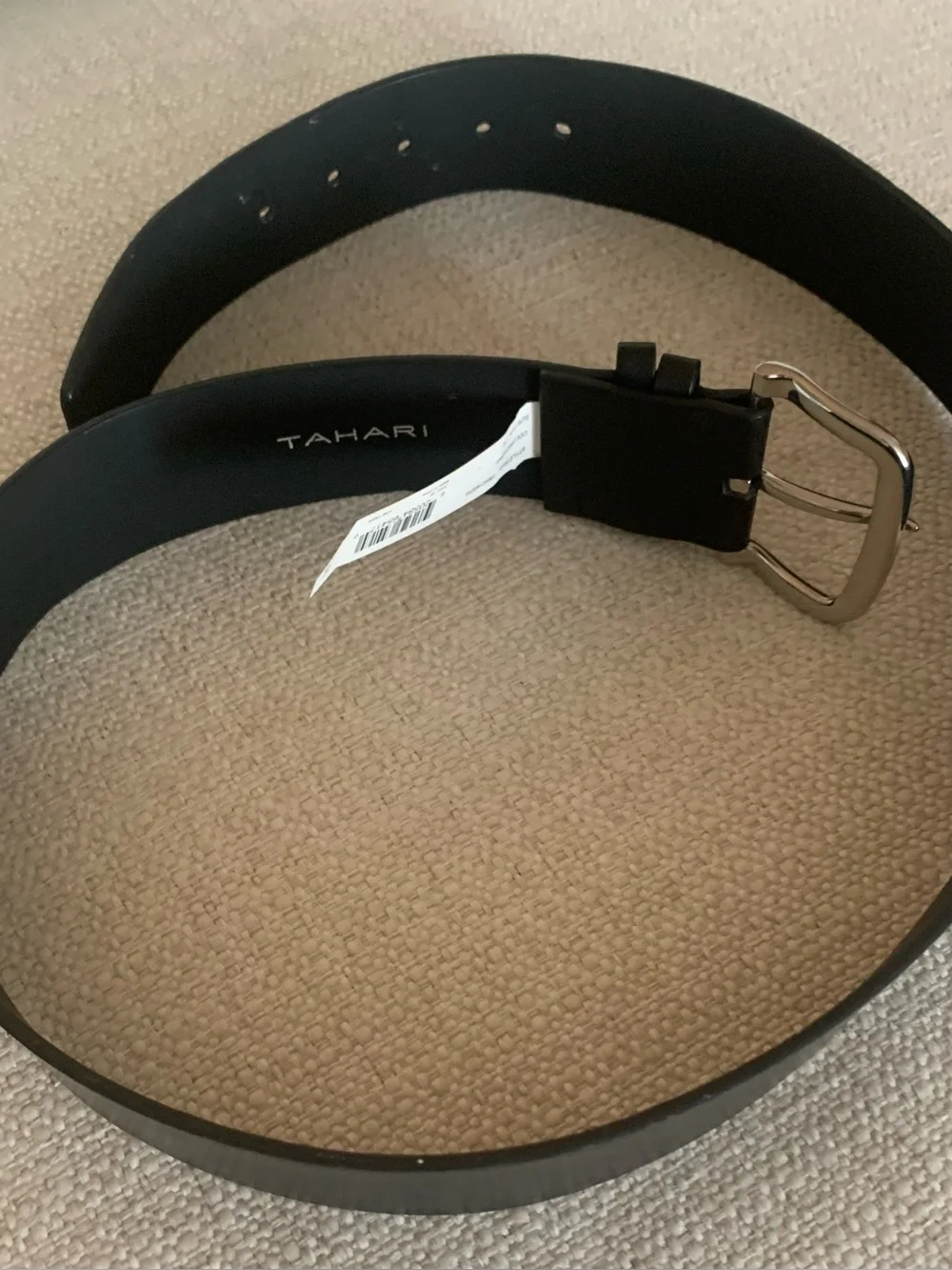 Tahari Women’s Black Leather Belt - Picture 3 of 4